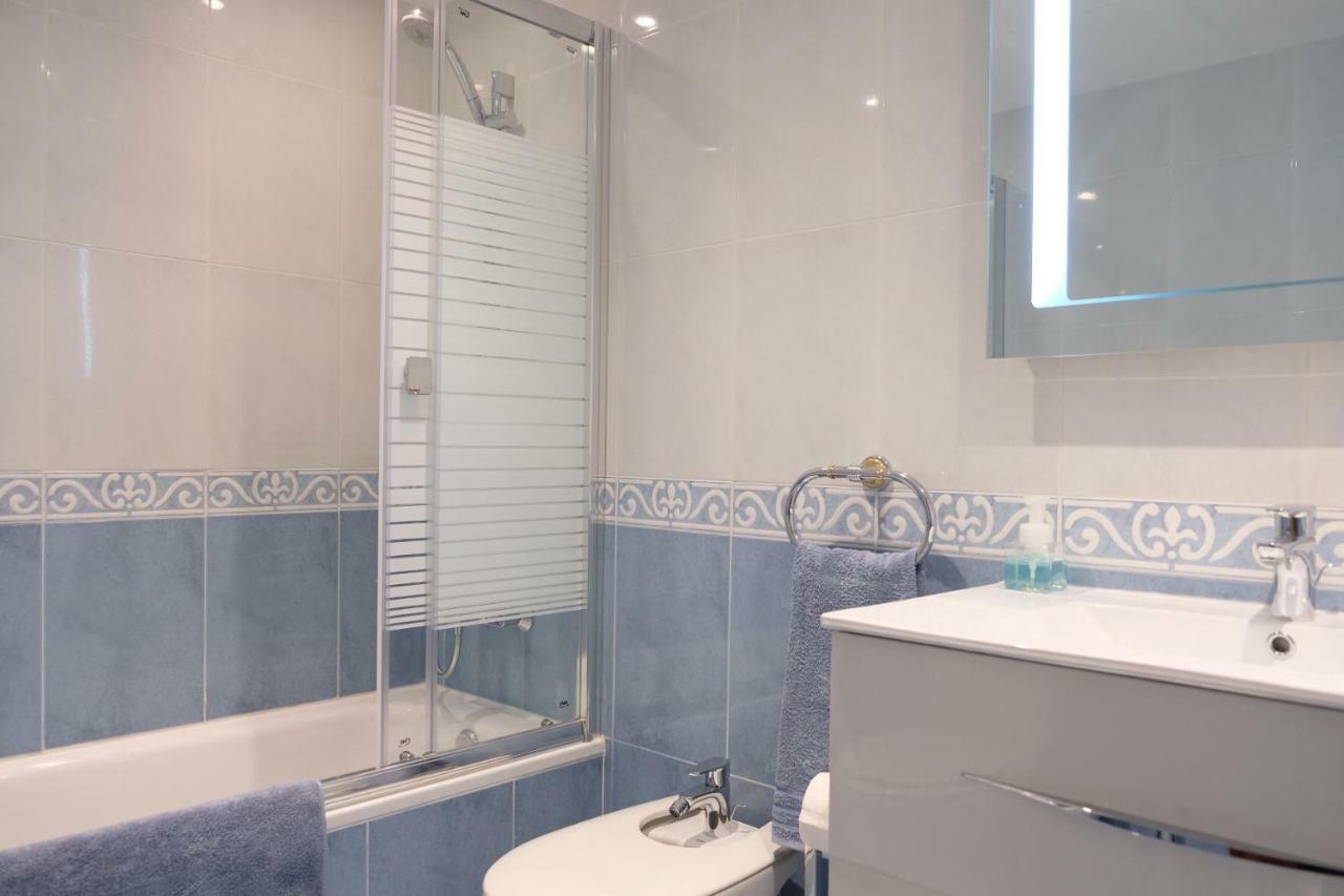 Luxury Modern Apartment With Terrace, Pool And Garage! Marbella Eksteriør bilde